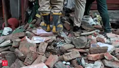 Vasant Vihar wall collapse: Body of labourer recovered from under debris, 2 feared trapped