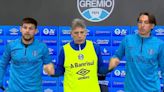 De mãos dadas com jogadores, Renato pede apoio da torcida para tirar o Grêmio da crise; veja