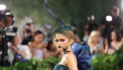 Zendaya Said "Florals for Spring But Make It 1920s Art Goth"