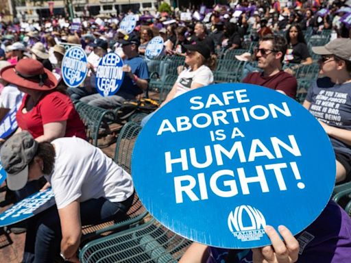 New poll shows Florida abortion amendment winning, outperforming Democrats