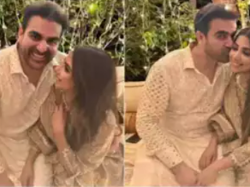 Sshura Khan running at the airport to receive husband Arbaaz Khan is the cutest thing you will see today: video inside | Hindi Movie News - Times of India