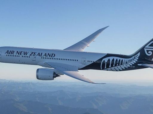 Air NZ becomes first big carrier to drop climate goal