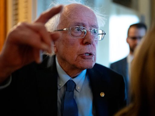 Bernie Sanders calls out Biden's scripted speeches: 'Turn off the teleprompter'