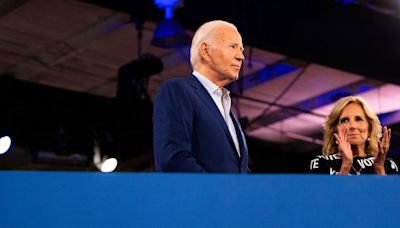 Biden les dice a gobernadores demócratas que necesita dormir más y que planea dejar de programar eventos después de las 8 p.m.