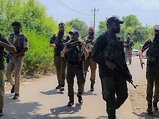 Elite Para-Special Forces Among 3,000 Additional Troops Rushed To Jammu Amid Terror Spike