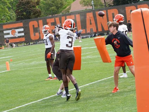 4 Burning Browns Questions Including: How Will Ken Dorsey Deploy Jerry Jeudy?