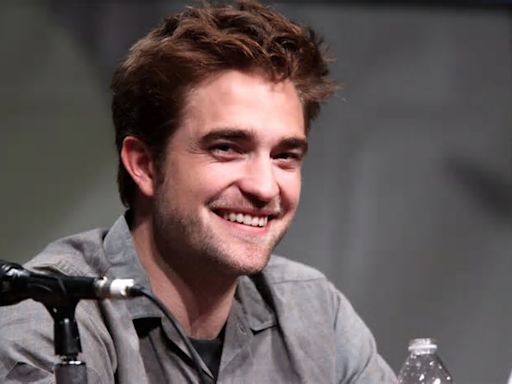 Robert Pattinson desvela que esta comedia es una de sus películas favoritas y que no podía dejar de reírse: "Me identifico mucho con él"