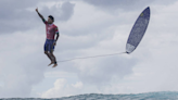 Taiti: disputa brasileira por medalha no surf fica adiada