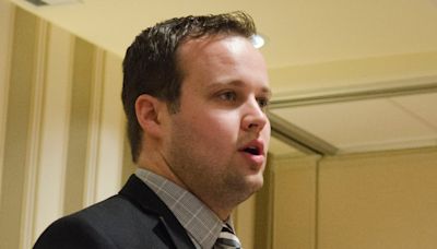 Josh Duggar Is Signing 'Autographs' in Prison for Inmates: Report