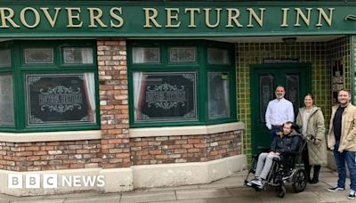 Coronation Street MND storyline ‘shows love’ for Rob Burrow - Sinfield