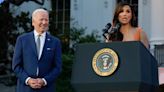 Los Biden y Eva Longoria proyectan “Flamin’ Hot” en la Casa Blanca