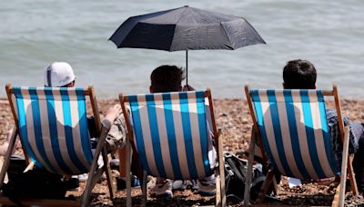 Potential heatwaves forecast next week after grey start to the weekend