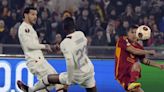 Loca primera parte entre Roma y Milan: Entrada criminal a Leao, golazo de Dybala y lesión de Lukaku