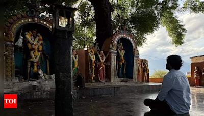 Dhanush visits his ancestral temple in Theni ahead of 'Raayan' release | Tamil Movie News - Times of India