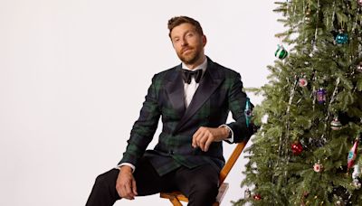 Brett Eldredge Reveals New Holiday Album, Launches Warm and Cozy Records