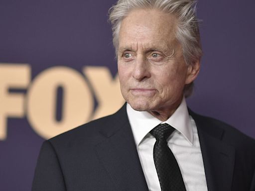 Michael Douglas sugiere que se ha "lavado el cerebro" a los manifestantes propalestinos durante su visita a Israel