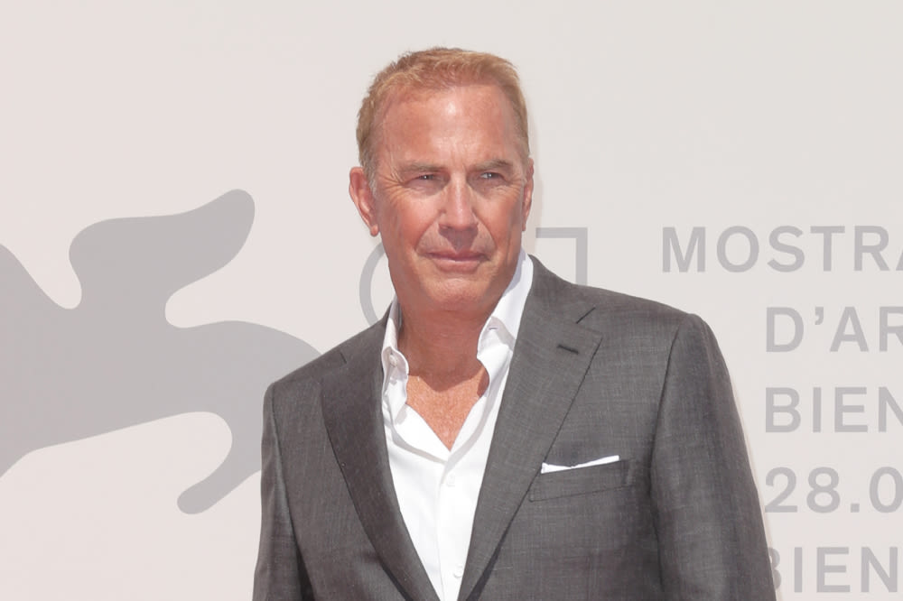 Kevin Costner Gets Crowded by Fans, Hugs Susan Sarandon as ‘Horizon 2’ Gets 3-Minute Venice Standing Ovation