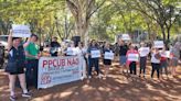 Manifestantes fazem ato de conscientização popular contra o PPCub