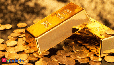 Gold Price Today: Yellow metal remains flat this week, silver up by Rs 750