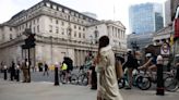 U.K. Wages Ease in Encouragement for Bank of England