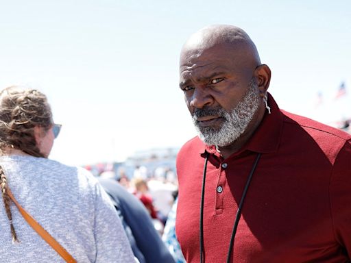 Giants legends Lawrence Taylor, Ottis Anderson speak at Donald Trump's Jersey Shore campaign rally