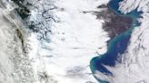 La impactante foto satelital de la NASA que muestra la Patagonia completamente nevada