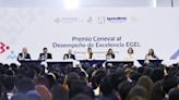 Entrega Tere Jiménez reconocimientos del premio ceneval al desempeño de excelencia egel