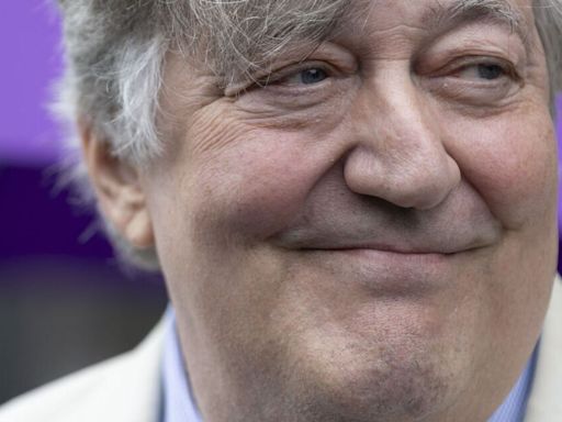 Stephen Fry in urgent cancer plea after 'life was saved' by one simple act