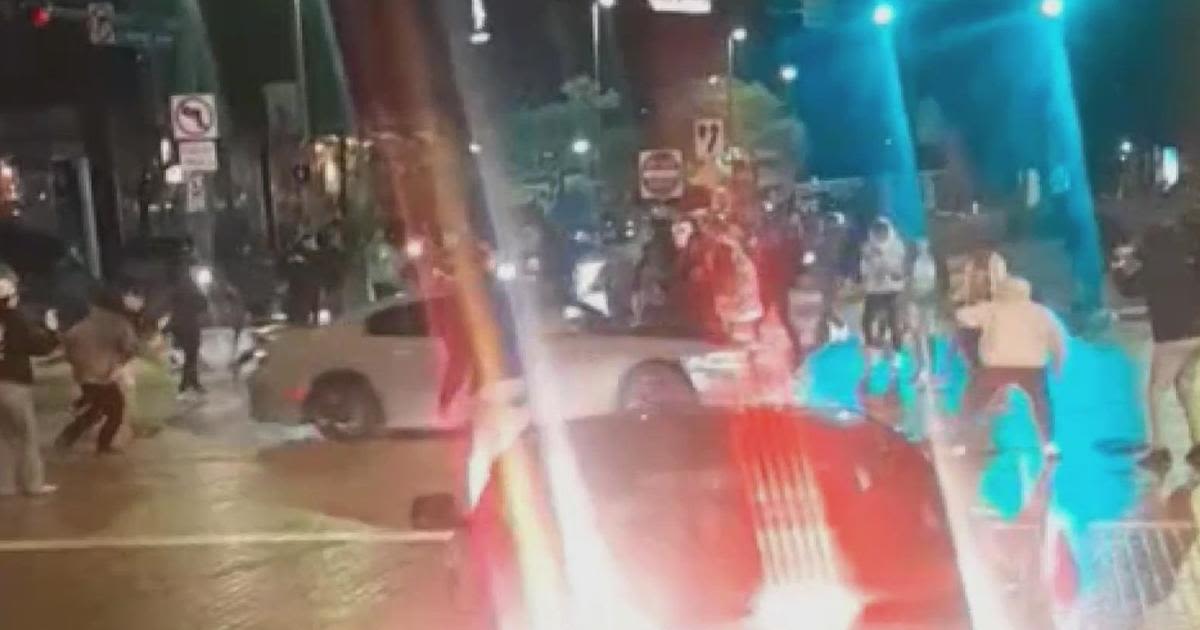 Man charged after Pittsburgh car meet-up blocks traffic, takes over streets