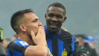 Maignan y Lautaro Martínez protagonizan beso en el derbi de Milan