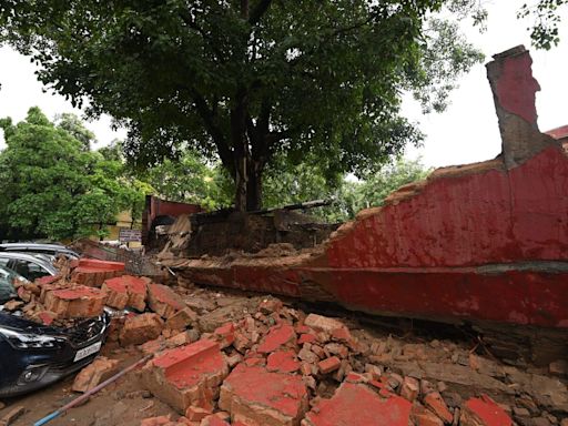 Delhi Rains LIVE: Woman, child die after falling in flooded drain in Ghazipur