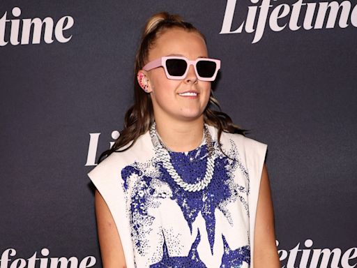JoJo Siwa shares update on her plan to have three babies at the same time: 'I want them very badly'