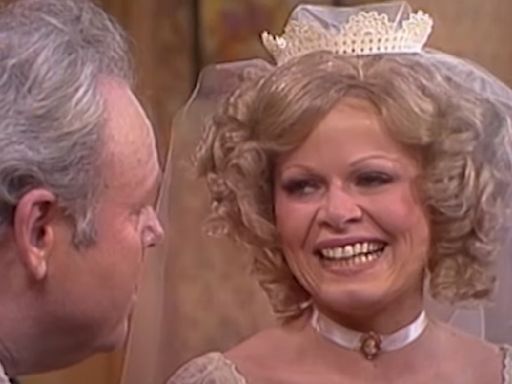 Why All In The Family's Sally Struthers Struggles To Watch The Show Today - SlashFilm