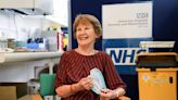 2年前的今天 英國阿嬤帶頭打全球第一針新冠疫苗 93歲近況曝光！
