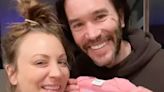 Kaley Cuoco Reveals Sweet Note From “Baby Daddy” Tom Pelphrey