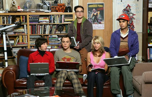 Cast of ‘The Big Bang Theory’ On Set: A ‘Very Strange Relationship’