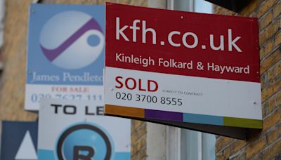 Number of house sales being agreed is 25% higher than a year ago, says Zoopla