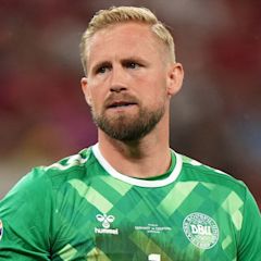 Celtic: Kasper Schmeichel signs for Scottish Premiership champions on one-year deal