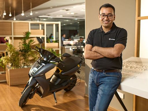 ‘Isko discount hi de dena…,’ Ather CEO Tarun Mehta responds to Nikhil Kamath’s dig on marketing strategy | Mint