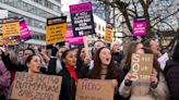 Enfermeiros britânicos voltam a parar e ameaçam novas greves em disputa salarial
