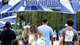 Empleados de Disneyland evitan huelga con acuerdo laboral tentativo