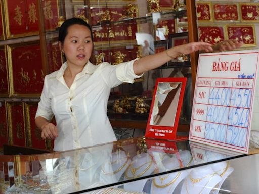 越南人借金買樓、周轉 遇金價狂飆債務倍升 有幾慘情？