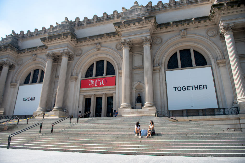 Metropolitan Museum of Art Signs Cultural Agreement with Thailand