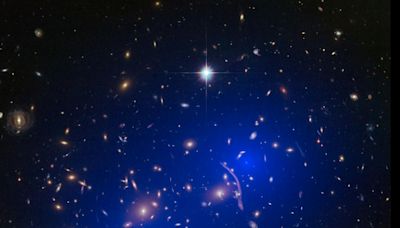 ¿Cómo es el universo? La importancia de distinguir entre materia oscura, energía oscura y expansión