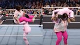 La brutal pelea simulada de Claudia Sheinbaum vs Xóchitl Gálvez al estilo de la WWE. Y sí, una de ellas ganó