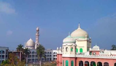 Darul Uloom Deoband prohibits entry of women on campus