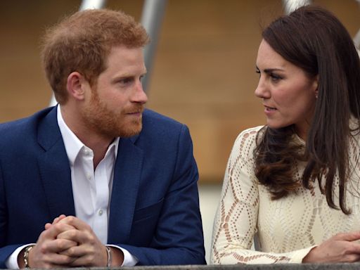 Le prince Harry bien décidé à recoller les morceaux avec Kate Middleton, "il n'arrive pas à croire qu'ils en soient arrivés là"