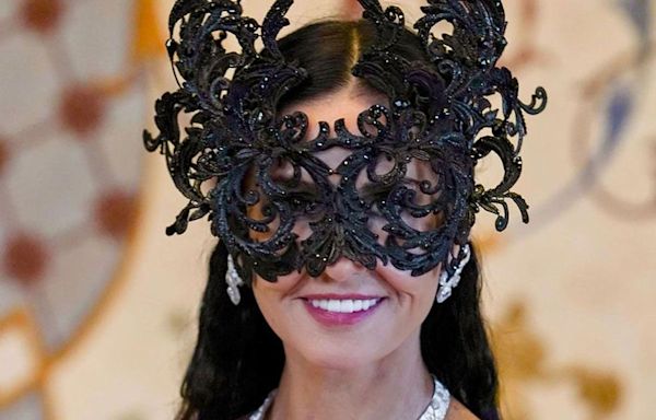 Demi Moore Goes Full 'Eyes Wide Shut' in Elaborate Face Mask for Viennese Ball — and Tons of Diamonds!