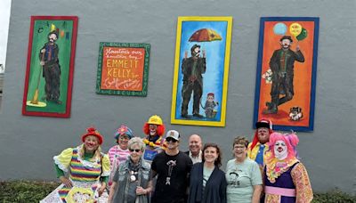 New Emmett Kelly paintings recognized during a ceremony in Houston