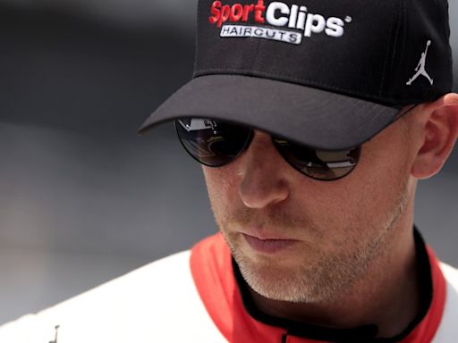 Denny Hamlin Reveals NASCAR Issue - 'Oh S**t, We've Got A Problem'